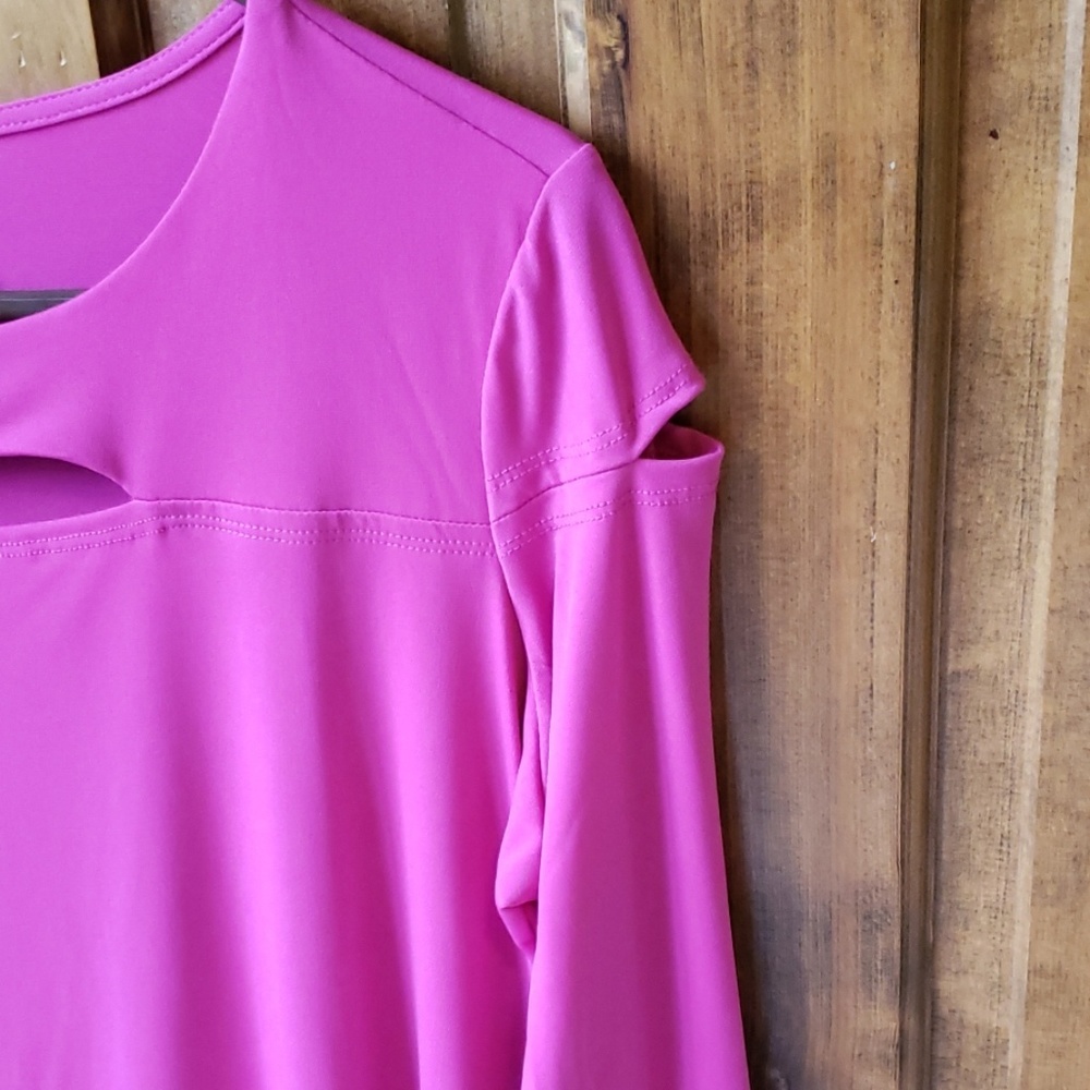 Pink top - Picture 2 of 3